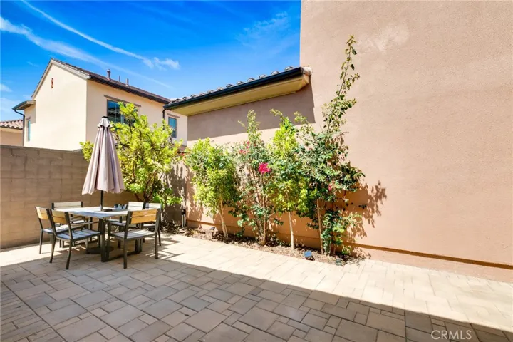 105 Vigna, Irvine, California 92602