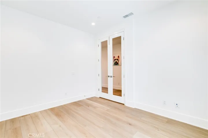 105 Vigna, Irvine, California 92602