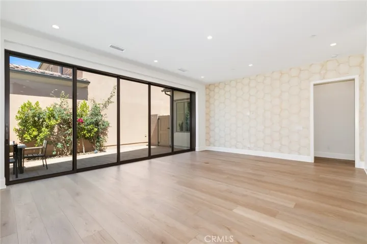 105 Vigna, Irvine, California 92602