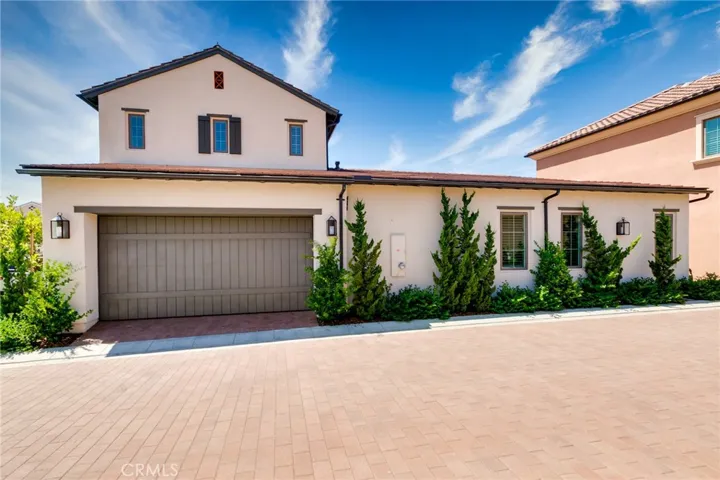 105 Vigna, Irvine, California 92602