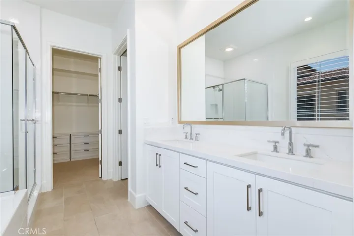 105 Vigna, Irvine, California 92602