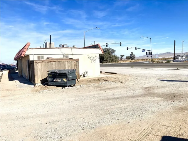 12090 Air Expressway_Backside