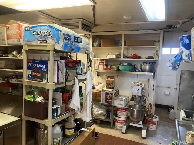12091 Lee's Donut Kitchen Area with Carbon- Monoxide Dectector