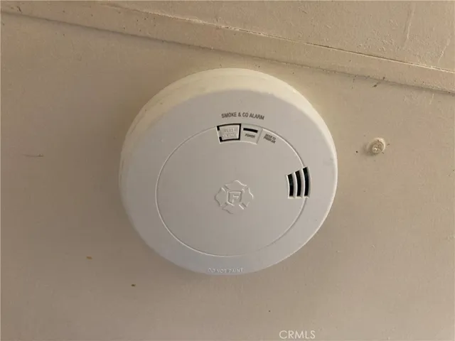 12091 Lee's Donut Kitchen Area Carbon Monoxide Dectector