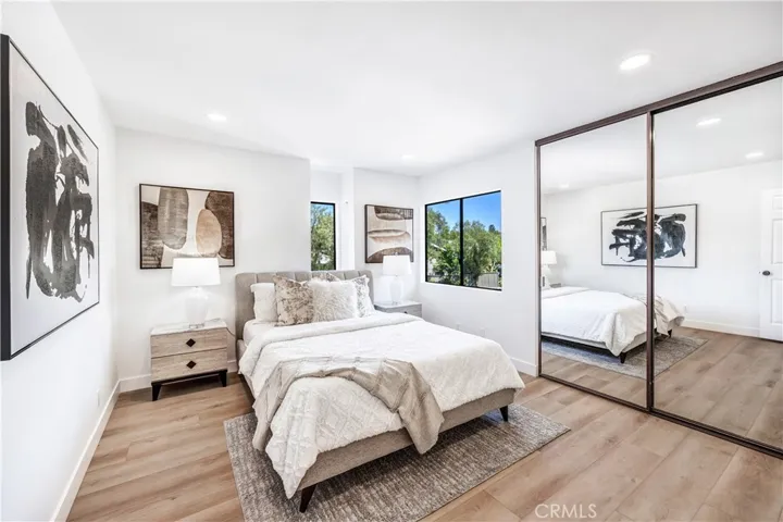 38 Pinewood 50, Irvine, California 92604