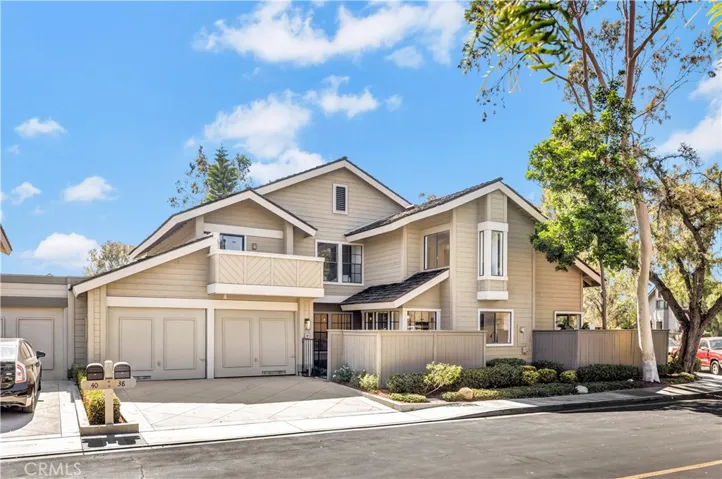 38 Pinewood 50, Irvine, California 92604