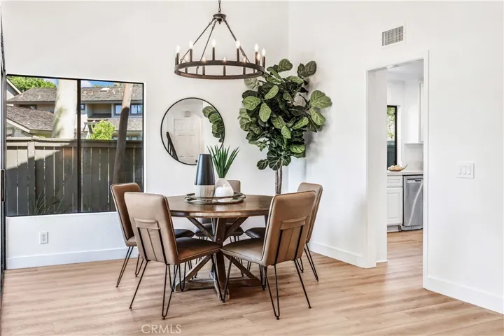 38 Pinewood 50, Irvine, California 92604