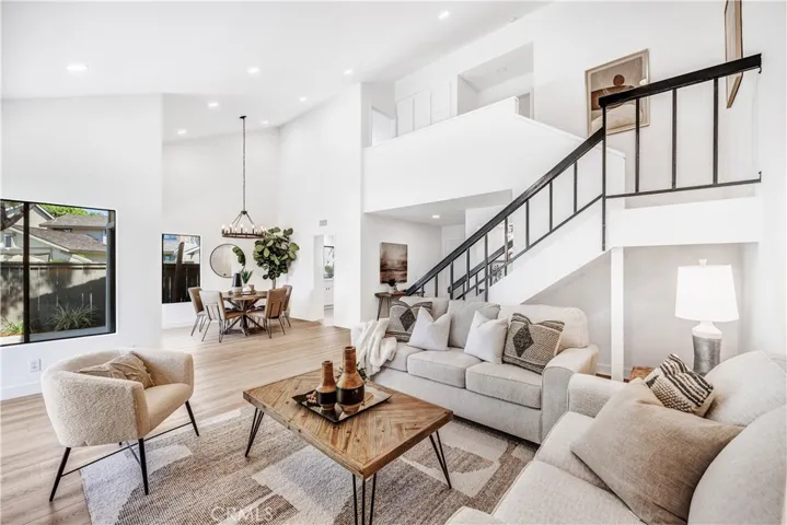 38 Pinewood 50, Irvine, California 92604