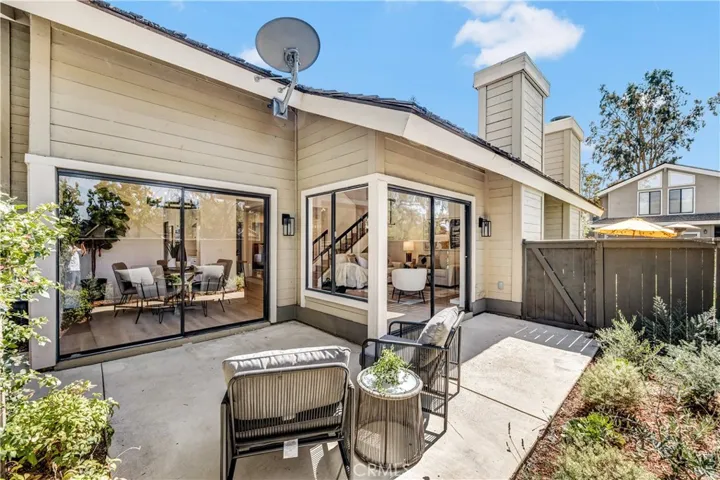 38 Pinewood 50, Irvine, California 92604