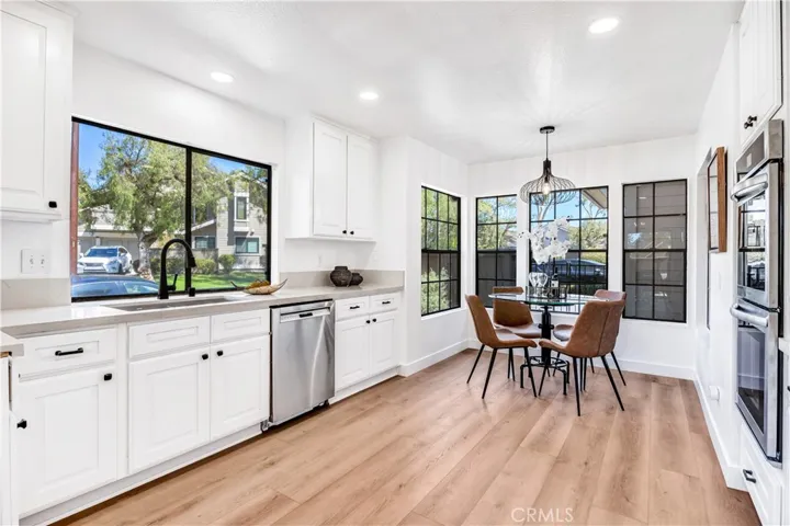 38 Pinewood 50, Irvine, California 92604