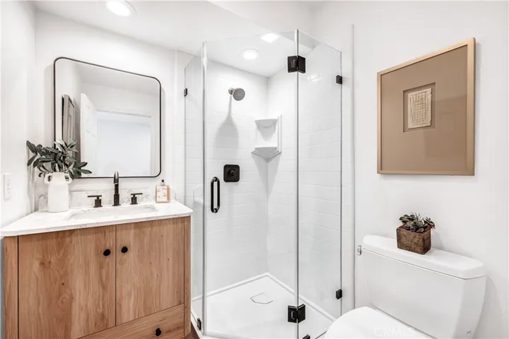 38 Pinewood 50, Irvine, California 92604