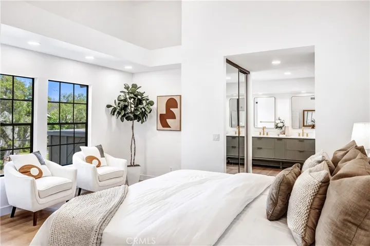 38 Pinewood 50, Irvine, California 92604