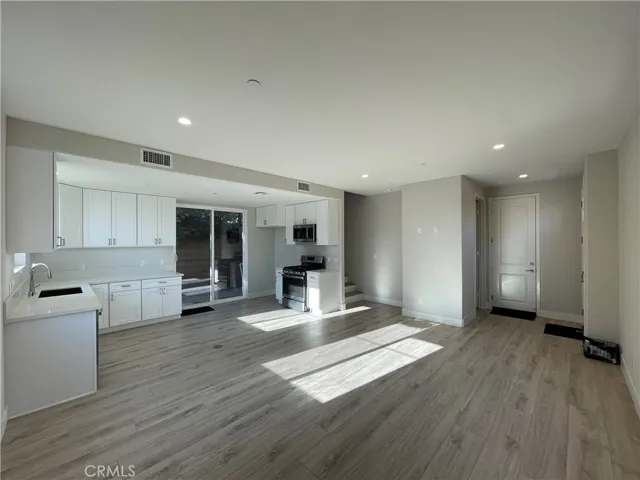 24751 Valley Street, Newhall, California 91321