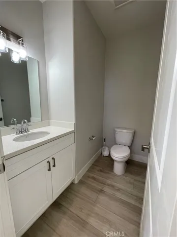 24751 Valley Street, Newhall, California 91321