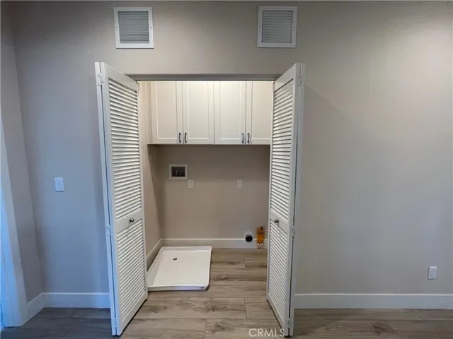 24751 Valley Street, Newhall, California 91321