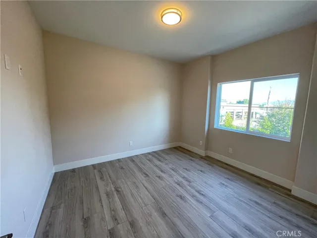 24751 Valley Street, Newhall, California 91321
