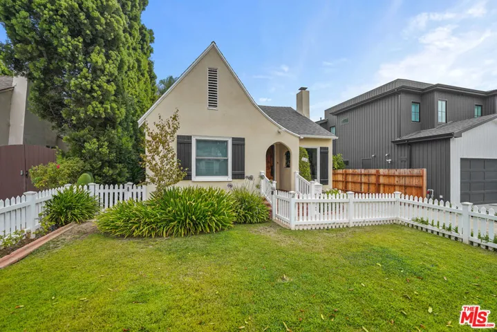 2044 Parnell Avenue, Los Angeles, California 90025