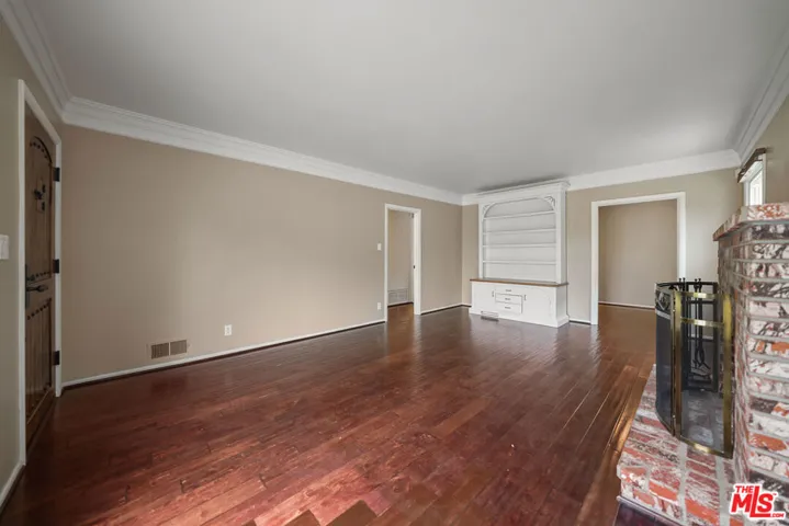 2044 Parnell Avenue, Los Angeles, California 90025