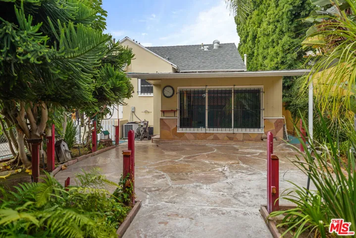 2044 Parnell Avenue, Los Angeles, California 90025