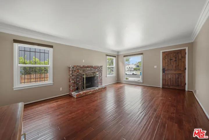 2044 Parnell Avenue, Los Angeles, California 90025