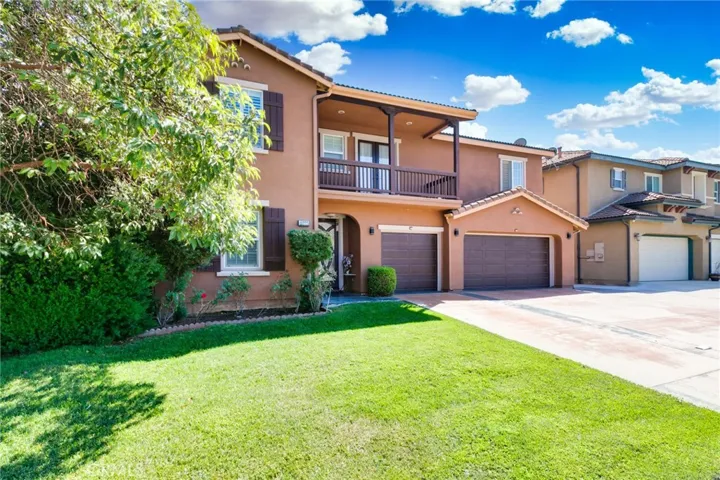 Large front Yard