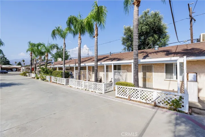 845 E 6th Street, Beaumont, California 92223