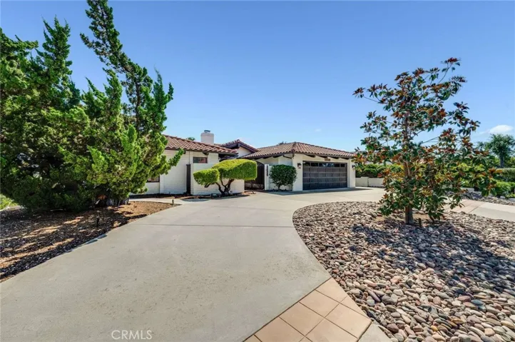 28229 Glenmeade Way, Escondido, California 92026