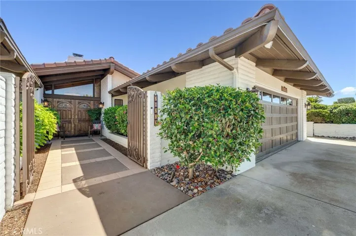 28229 Glenmeade Way, Escondido, California 92026