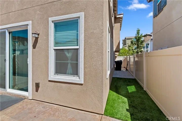 7386 Hawkeye Ridge Road, Jurupa Valley, California 92509