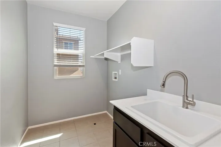 7386 Hawkeye Ridge Road, Jurupa Valley, California 92509
