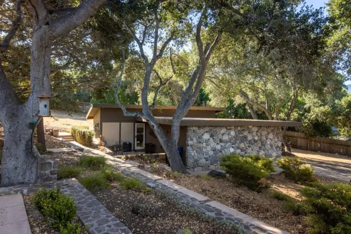 21 La Rancheria, Carmel Valley, California 93924