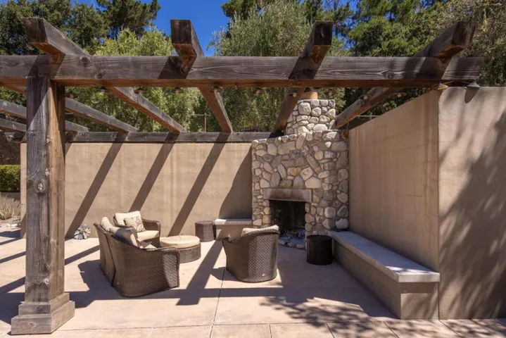 21 La Rancheria, Carmel Valley, California 93924