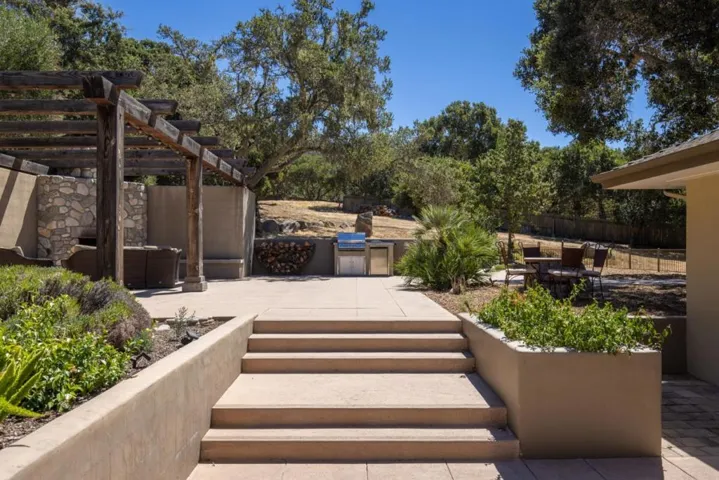 21 La Rancheria, Carmel Valley, California 93924