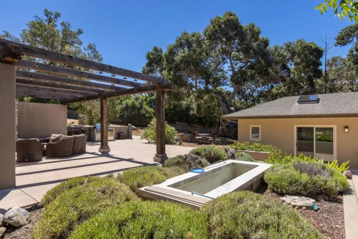 21 La Rancheria, Carmel Valley, California 93924