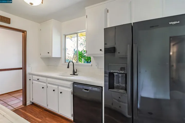 5242 Olive Dr, Concord, California 94521