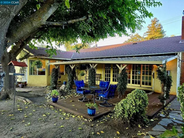 5242 Olive Dr, Concord, California 94521
