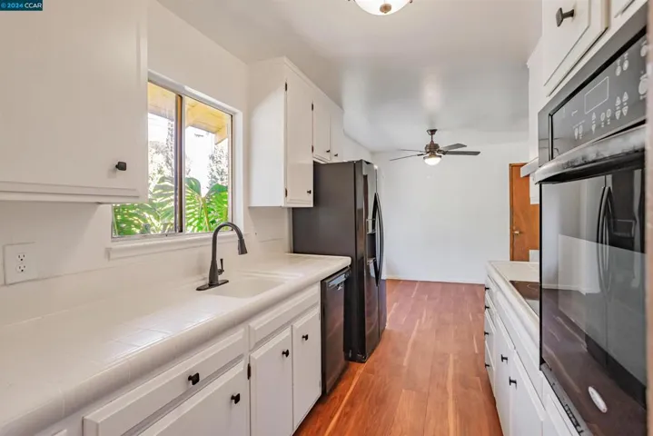 5242 Olive Dr, Concord, California 94521
