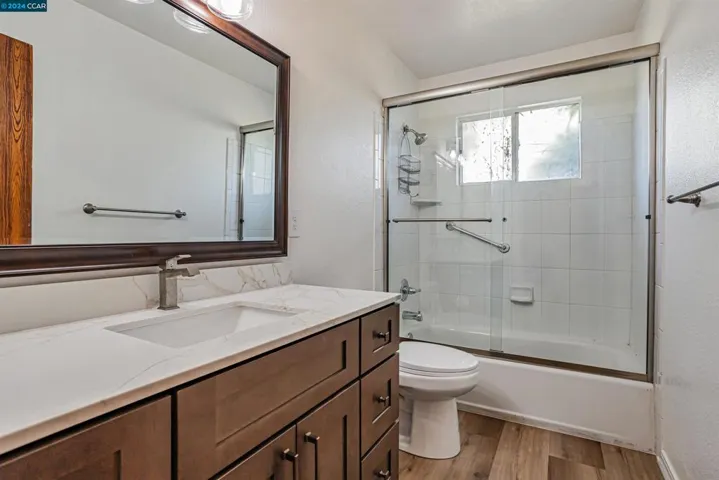 5242 Olive Dr, Concord, California 94521