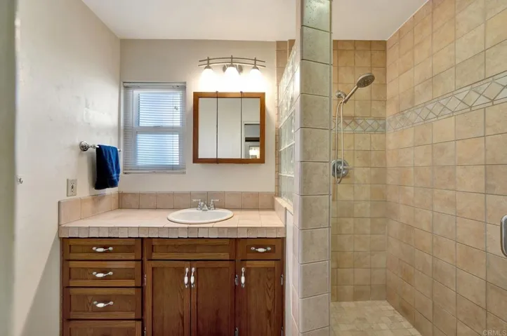 3048 Governor Dr, San Diego, California 92122