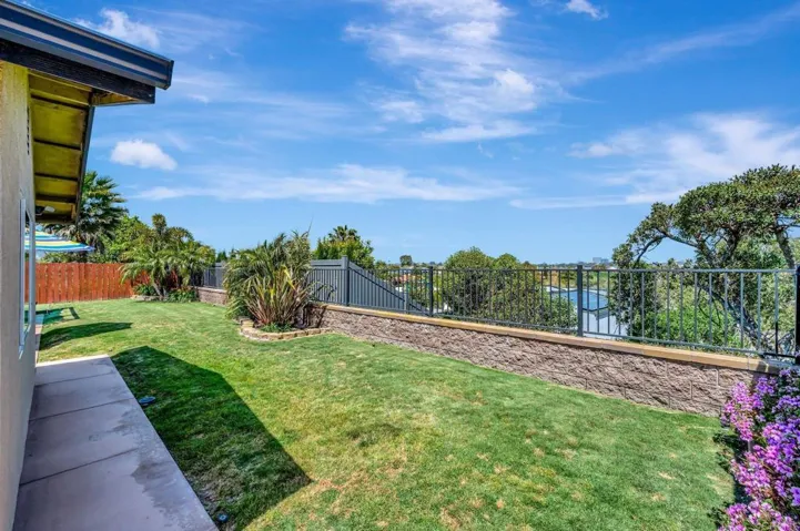 3048 Governor Dr, San Diego, California 92122