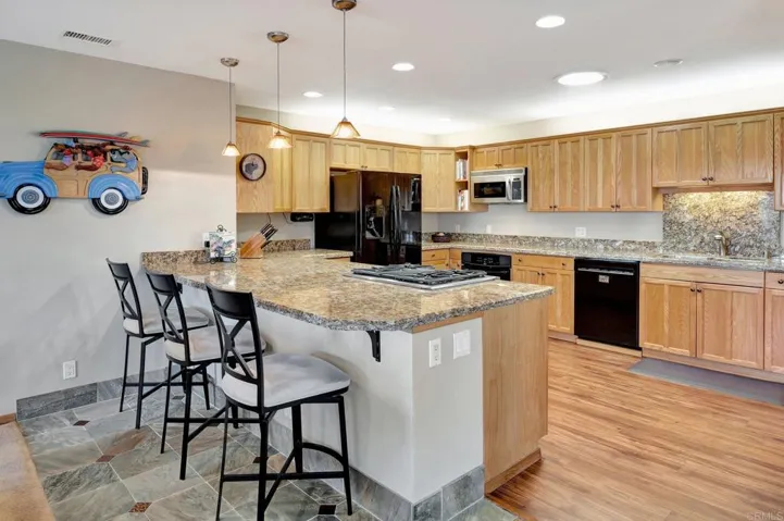 3048 Governor Dr, San Diego, California 92122