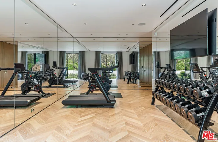 534 Chalette Drive, Beverly Hills, California 90210