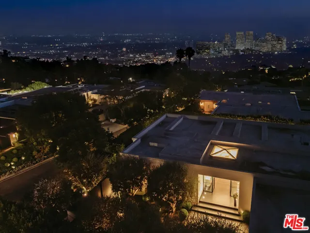 534 Chalette Drive, Beverly Hills, California 90210