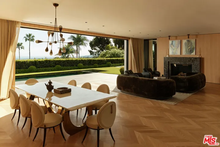 534 Chalette Drive, Beverly Hills, California 90210