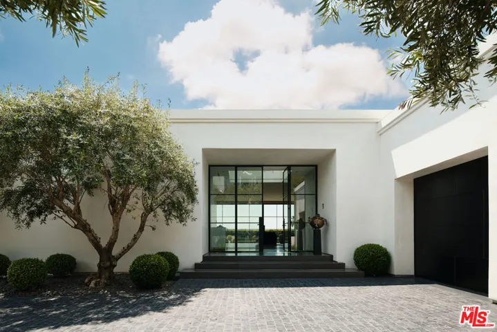 534 Chalette Drive, Beverly Hills, California 90210