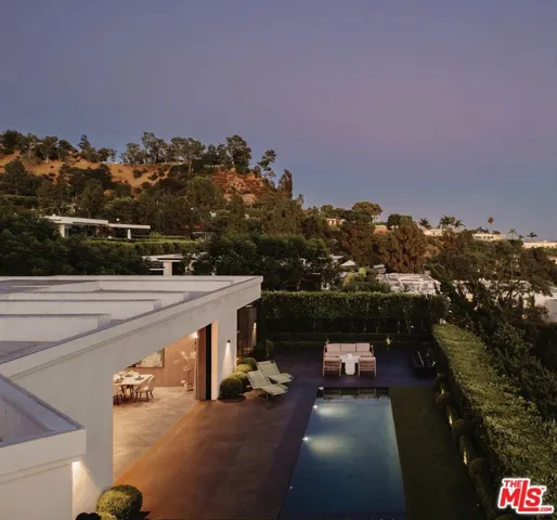 534 Chalette Drive, Beverly Hills, California 90210
