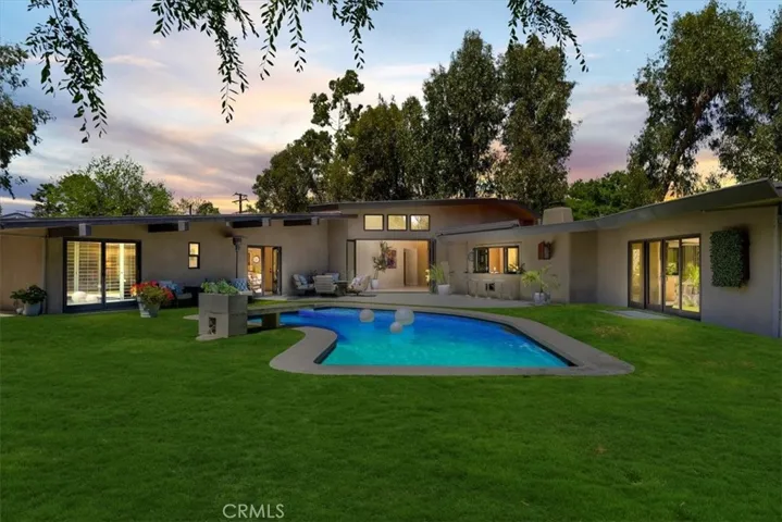 10 Wildhorse Lane, Rolling Hills Estates, California 90274