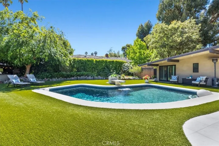 10 Wildhorse Lane, Rolling Hills Estates, California 90274