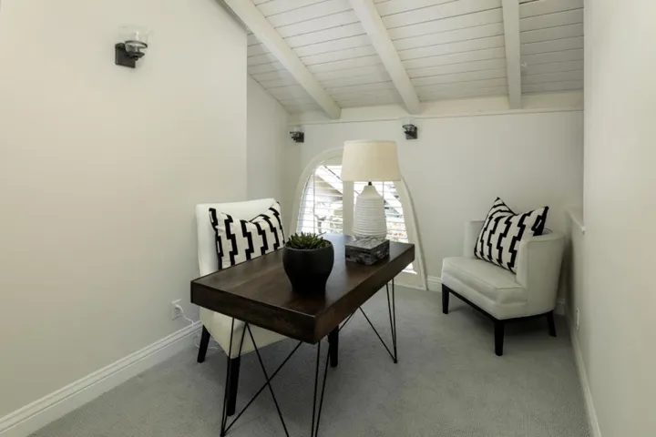 1370 Pritchett Court, Los Altos, California 94024