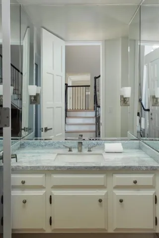1370 Pritchett Court, Los Altos, California 94024